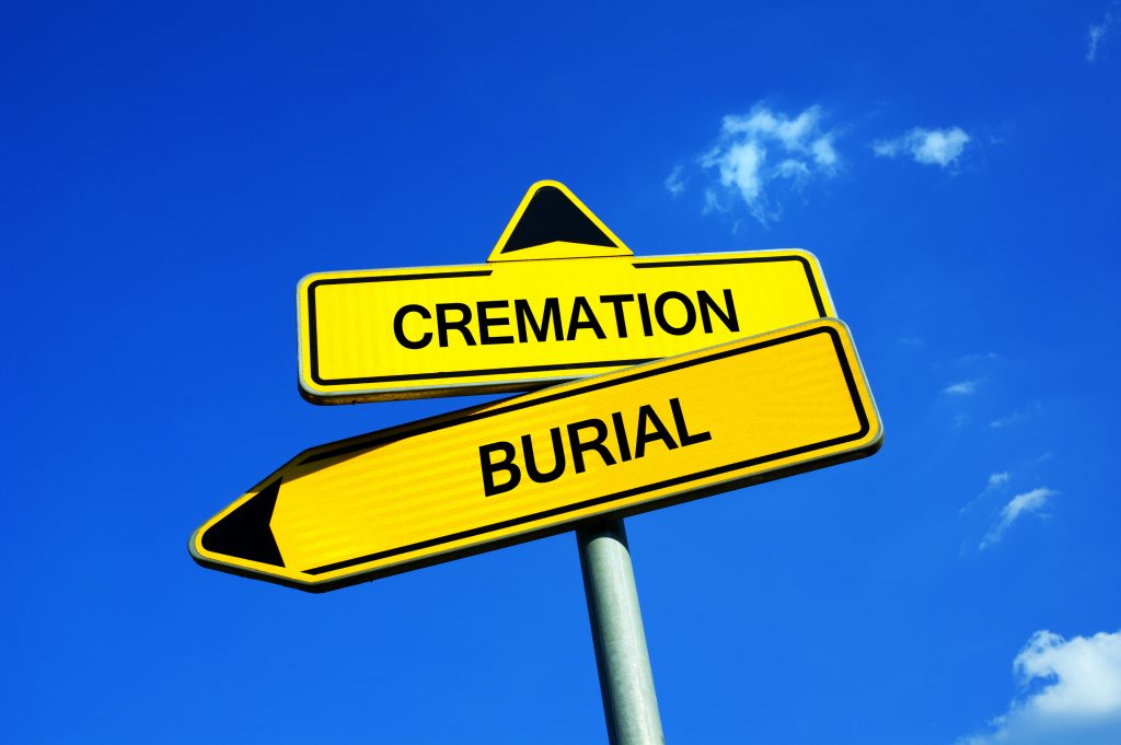 Cremación Vs Entierro